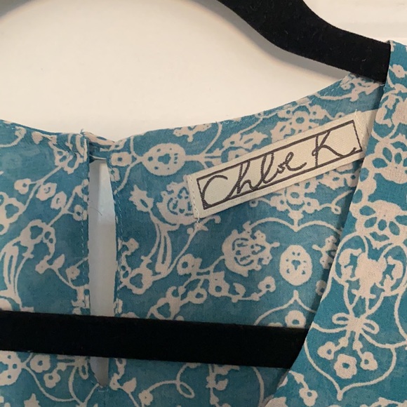 Blue top - Picture 3 of 4